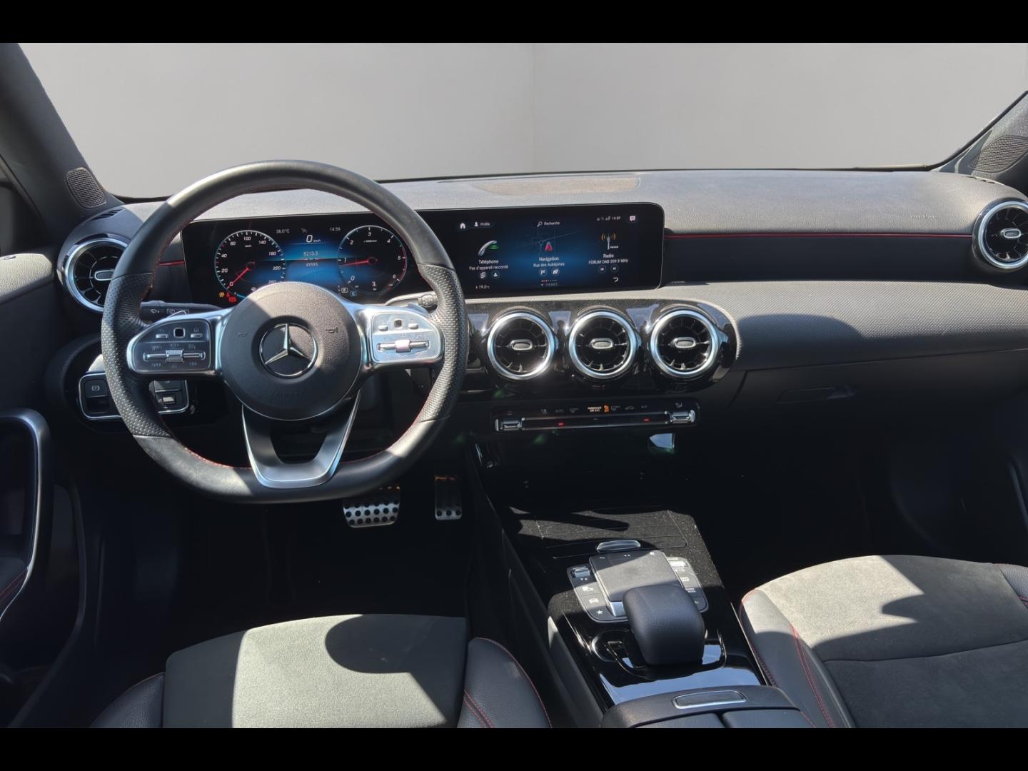 Image MERCEDES-BENZ Classe A 180d 116ch AMG Line 8G-DCT