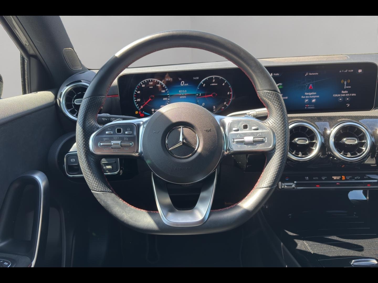 Image MERCEDES-BENZ Classe A 180d 116ch AMG Line 8G-DCT