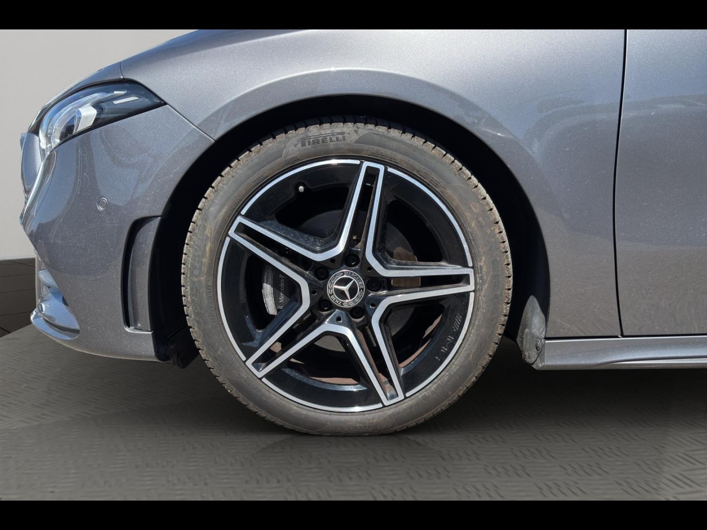 Image MERCEDES-BENZ Classe A 180d 116ch AMG Line 8G-DCT