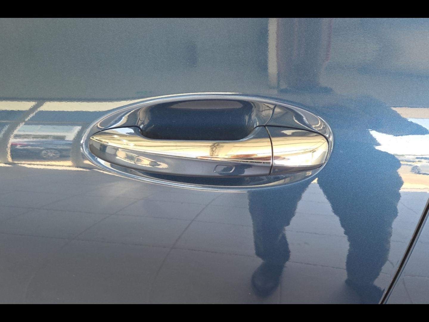 Image MERCEDES-BENZ GLA 250 e 160+102ch Progressive Line 8G-DCT