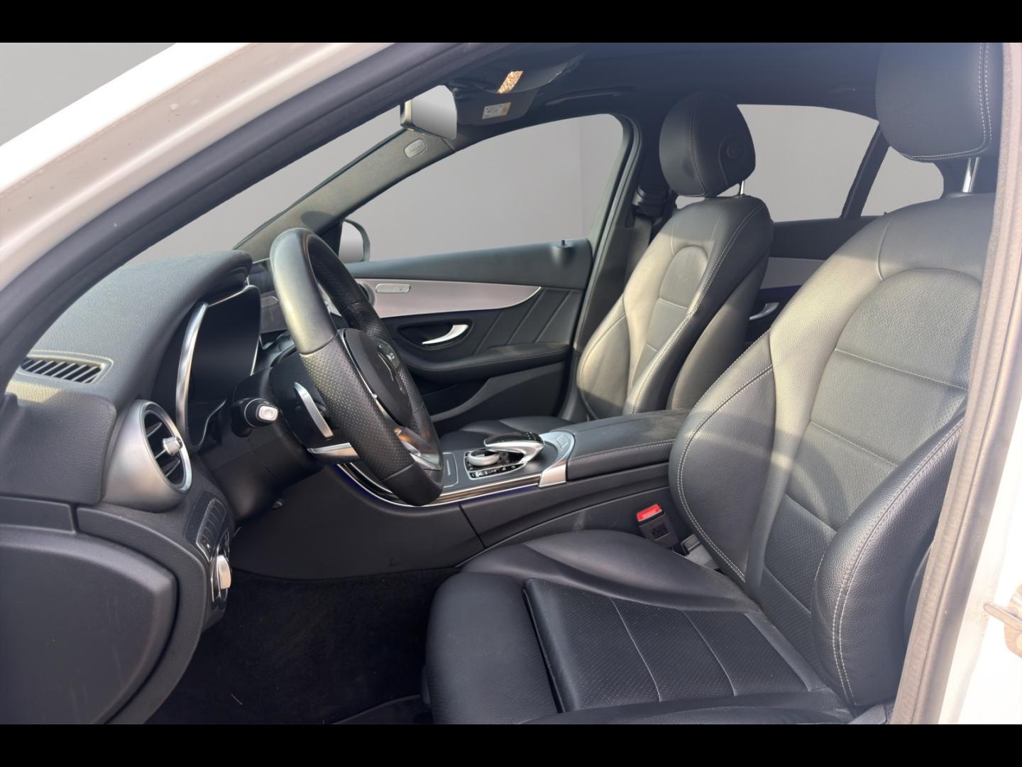 Image MERCEDES-BENZ Classe C 200 d 160ch AMG Line 9G-Tronic