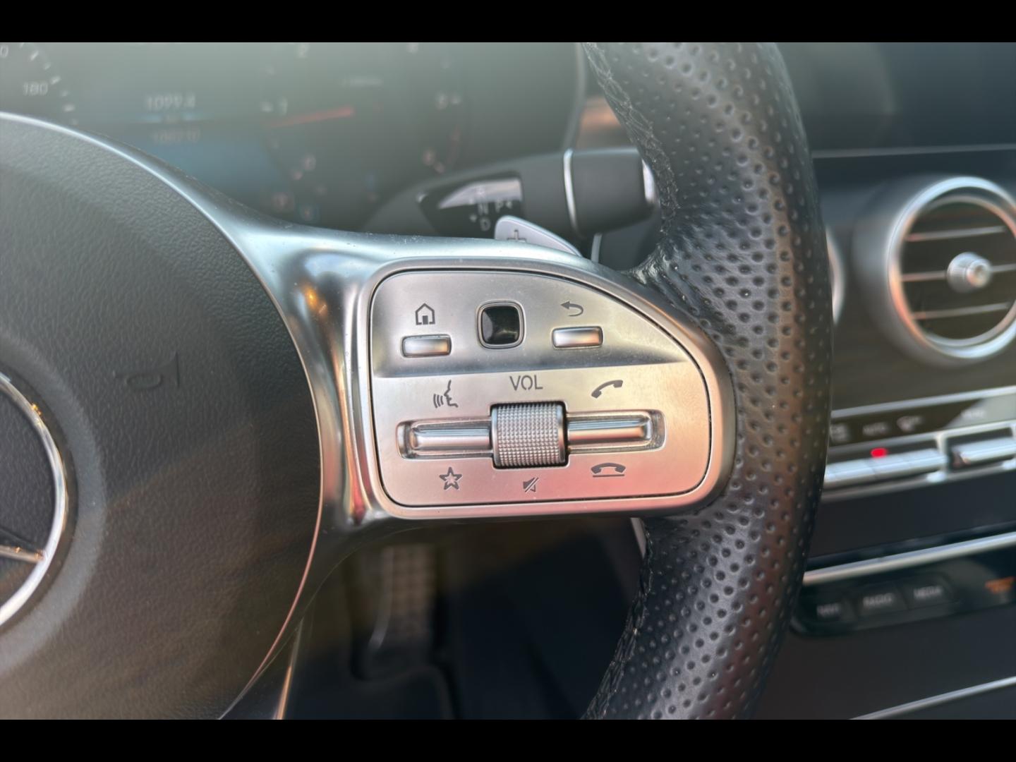 Image MERCEDES-BENZ Classe C 200 d 160ch AMG Line 9G-Tronic