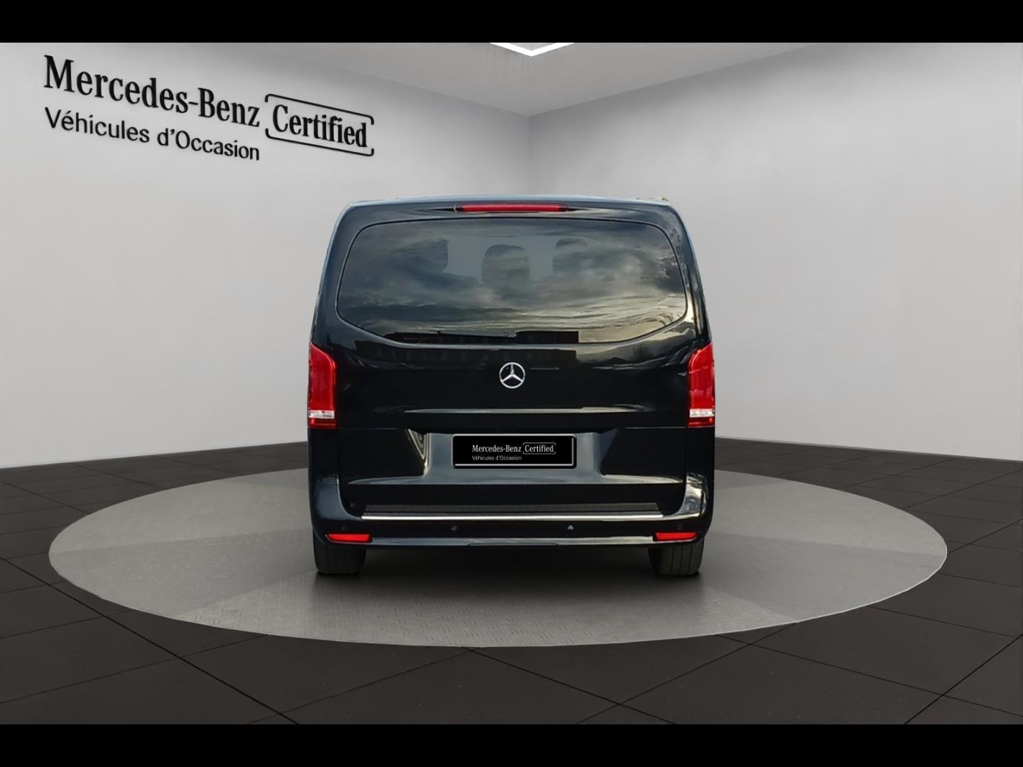Image MERCEDES-BENZ Vito Tourer 124 CDI Extra-Long Select Intégrale 9G-Tronic