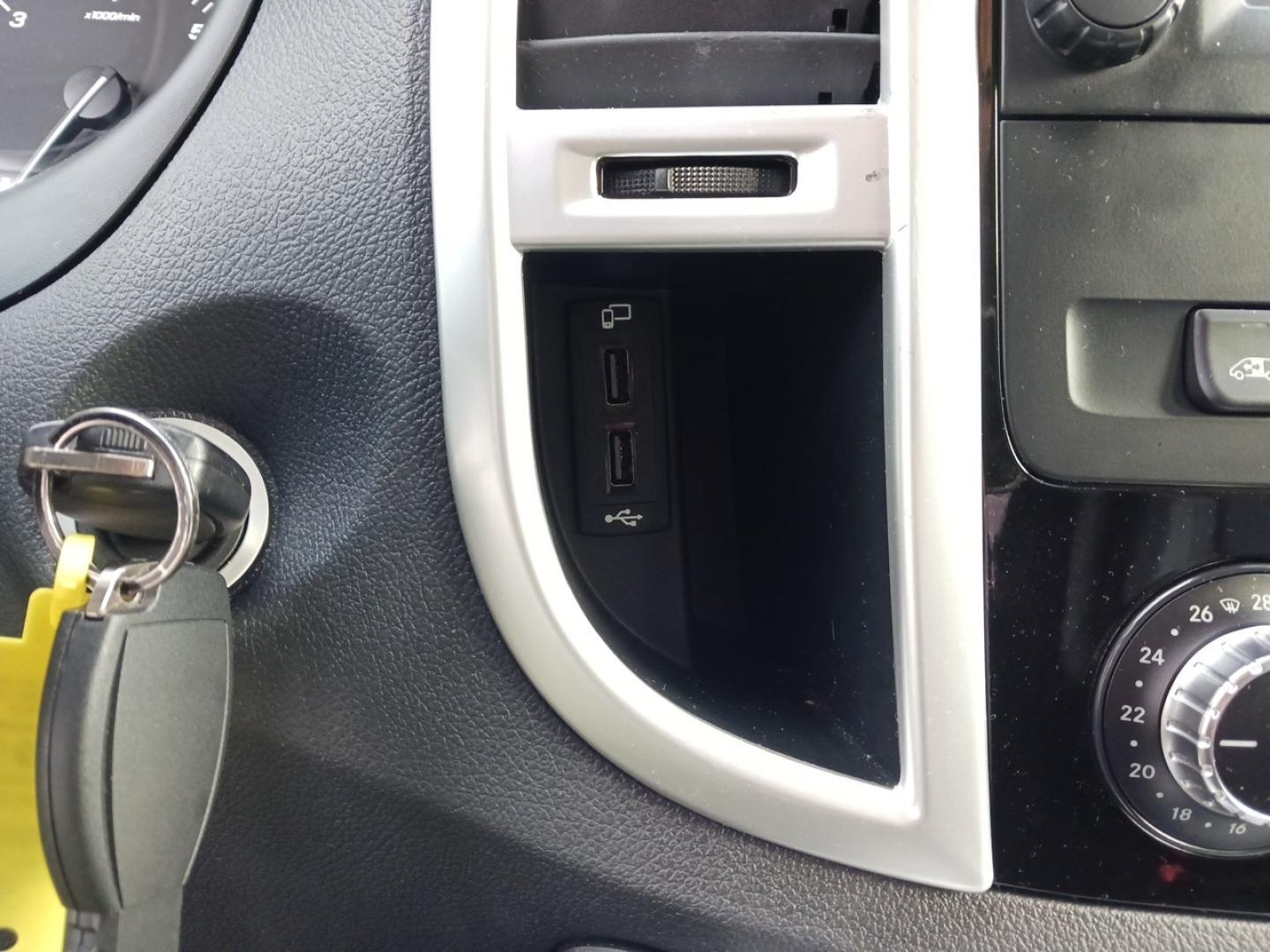 Image MERCEDES-BENZ Vito Tourer 124 CDI Extra-Long Select Intégrale 9G-Tronic