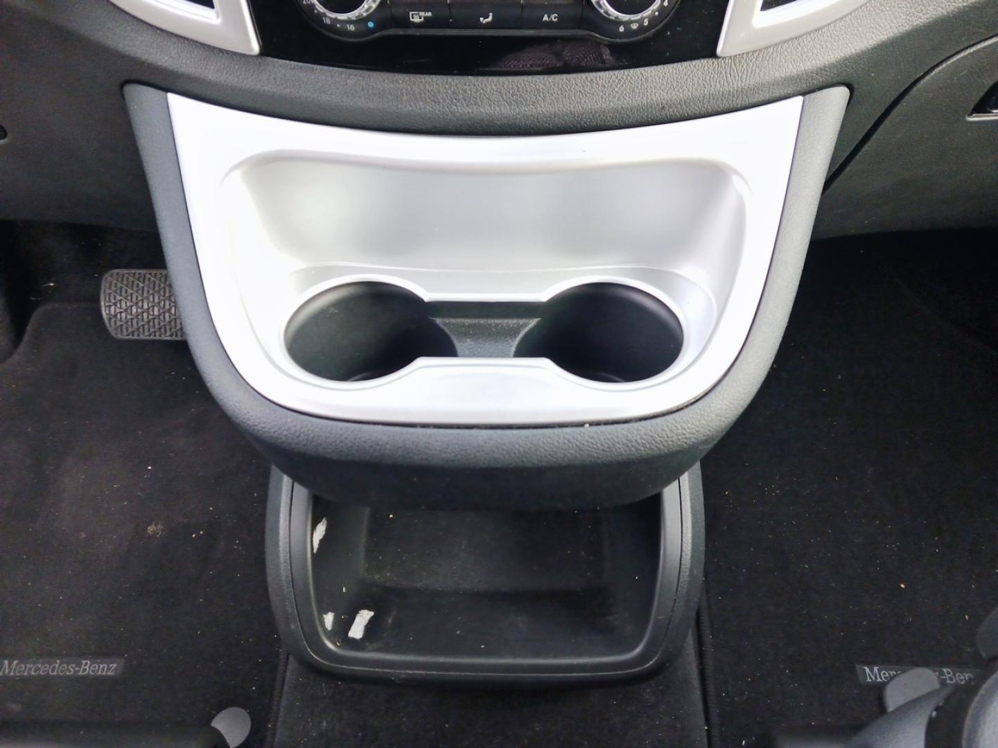 Image MERCEDES-BENZ Vito Tourer 124 CDI Extra-Long Select Intégrale 9G-Tronic