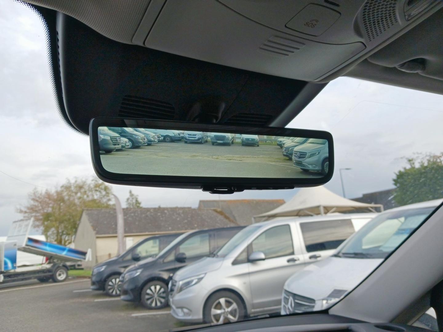 Image MERCEDES-BENZ Vito Tourer 124 CDI Extra-Long Select Intégrale 9G-Tronic