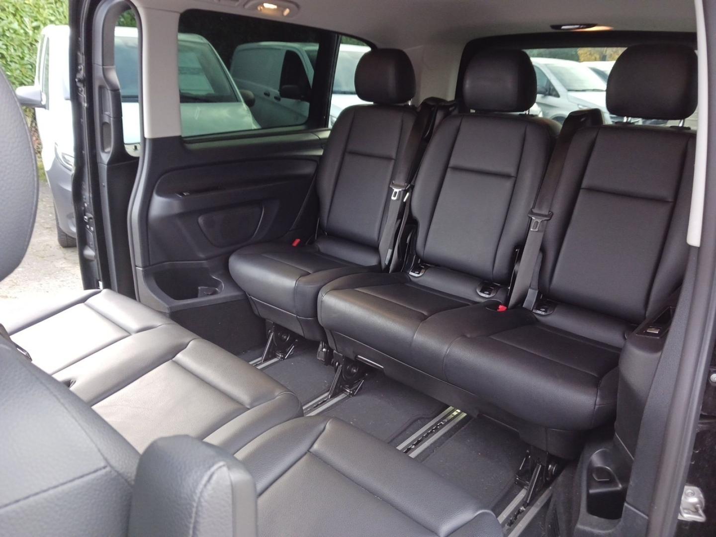 Image MERCEDES-BENZ Vito Tourer 124 CDI Extra-Long Select Intégrale 9G-Tronic