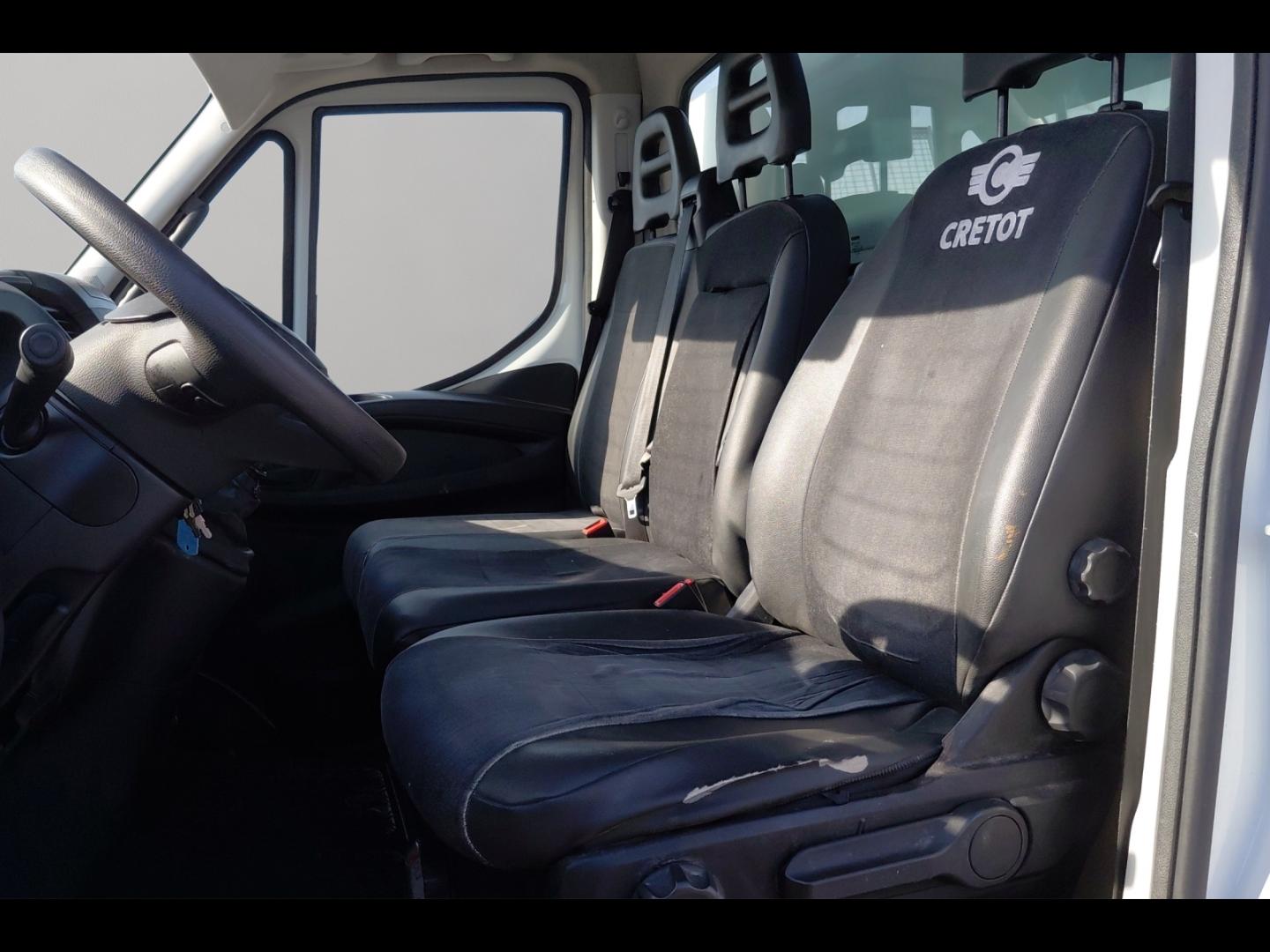 Image IVECO Daily CCb 35C16H3.0 empattement 3750 BENNE et COFFRE