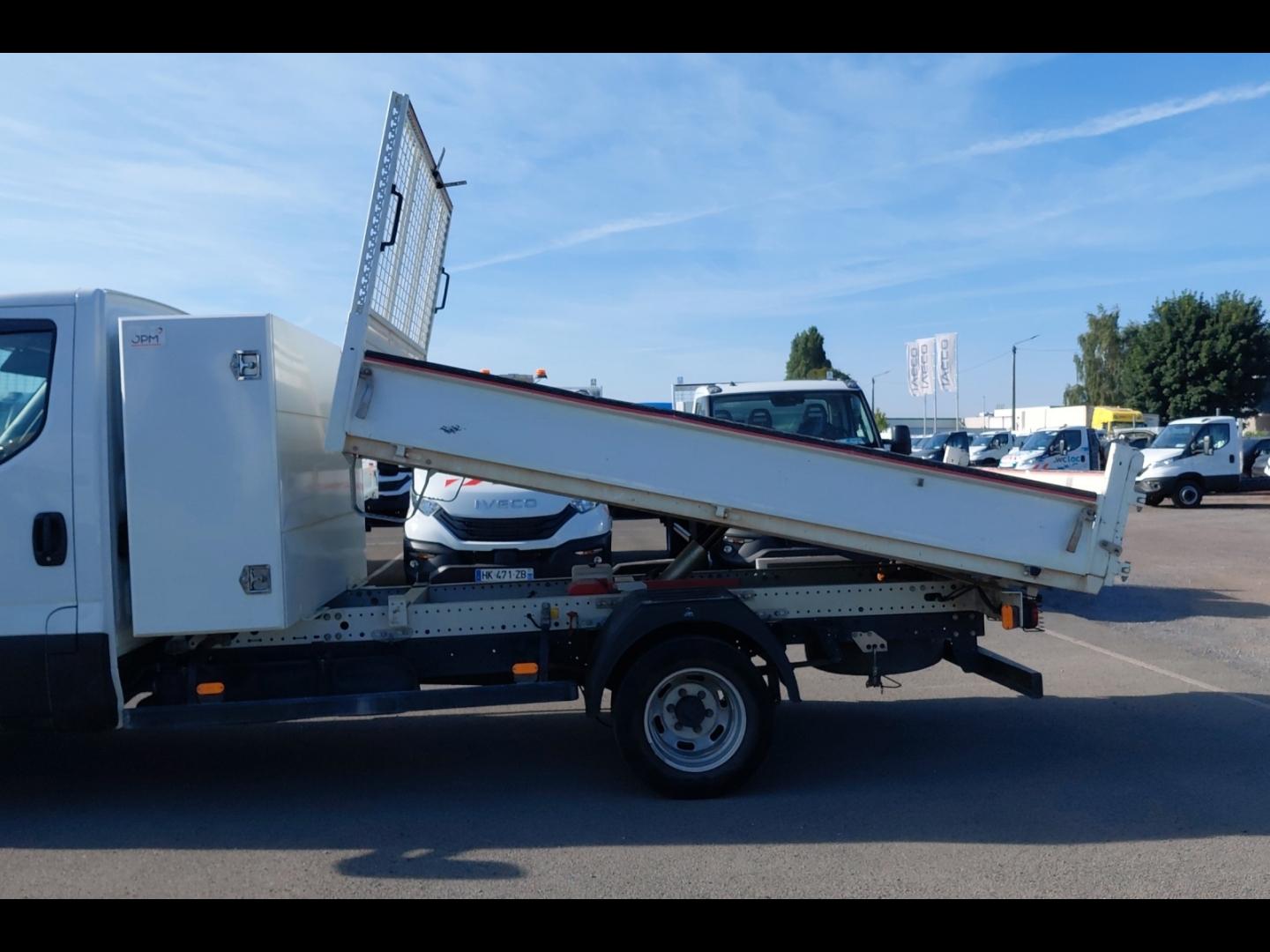 Image IVECO Daily CCb 35C16H3.0 empattement 3750 BENNE et COFFRE