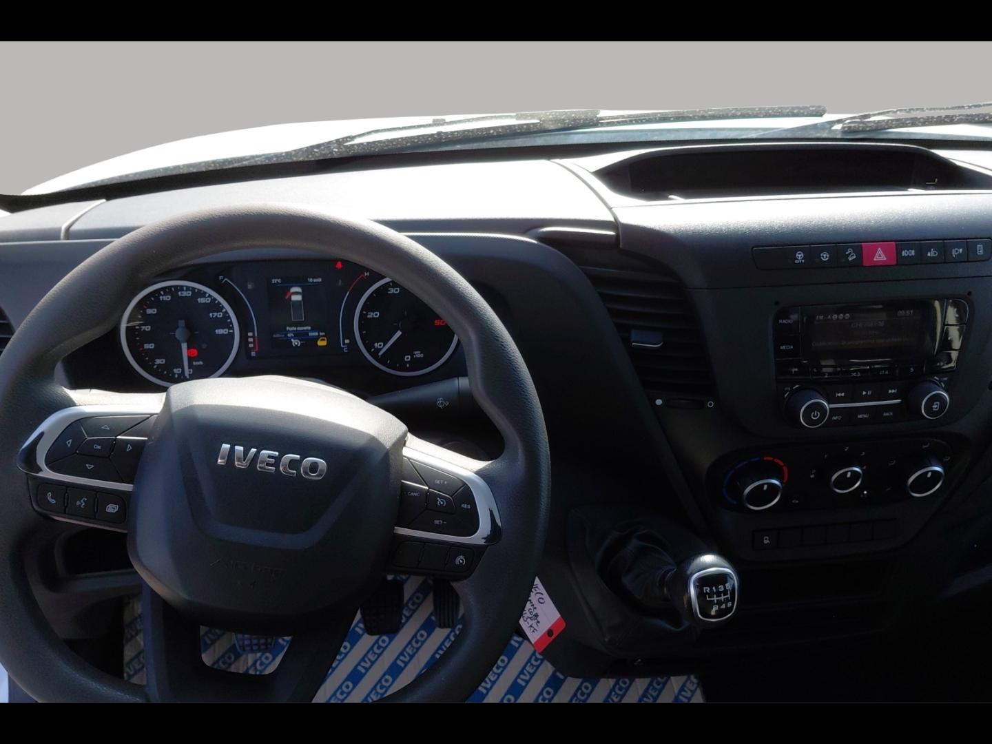 Image IVECO Daily CCb 35C16H3.0 empt 3750 BENNE et COFFRE