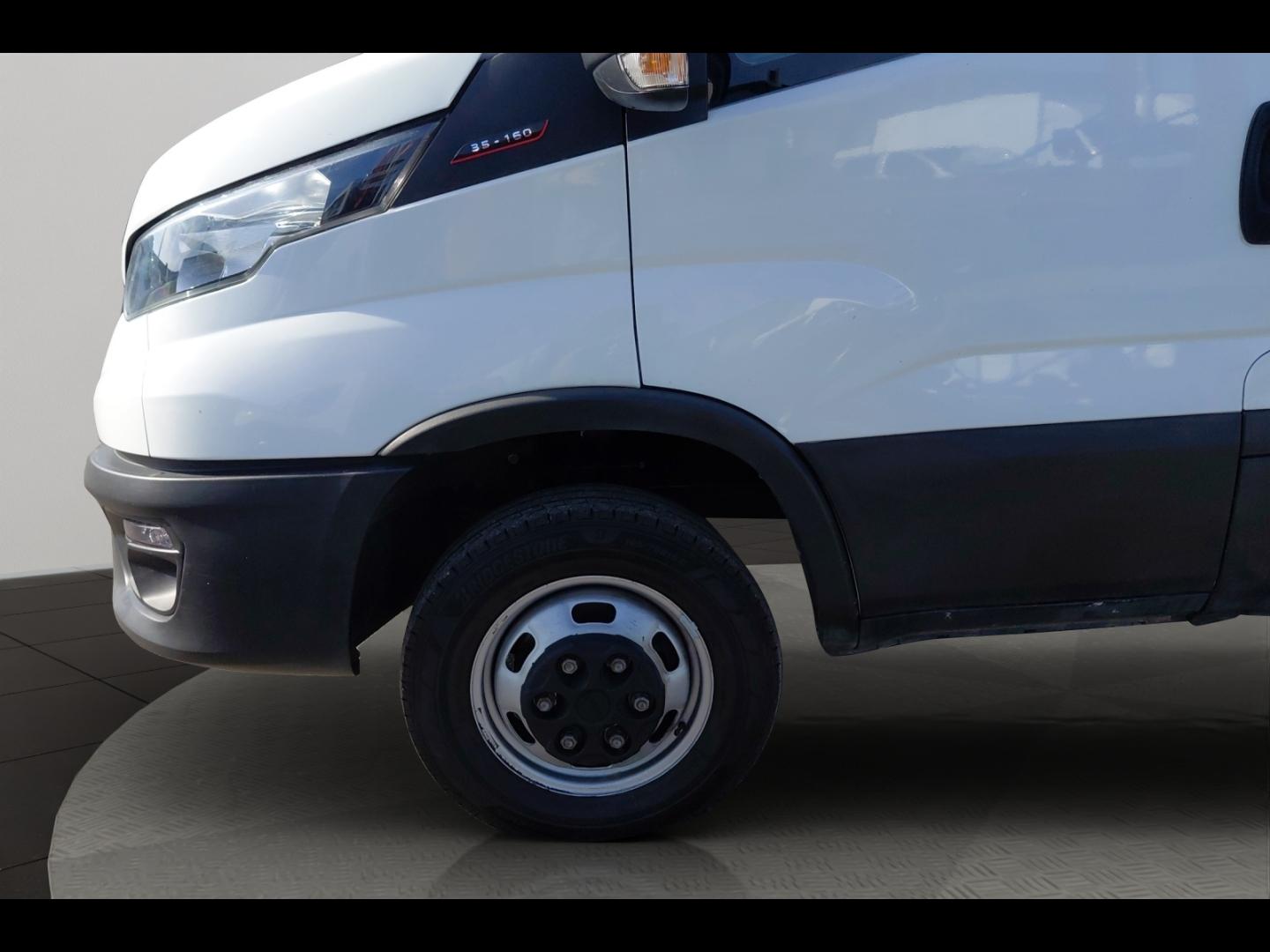 Image IVECO Daily CCb 35C16H3.0 empt 3750 BENNE et COFFRE