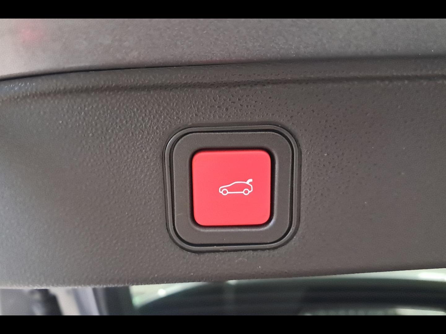 Image ALFA ROMEO Junior 1.2 Ibrida 145ch Premium e-DCT6
