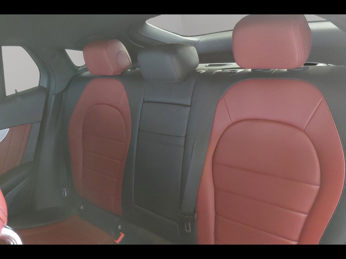 Image MERCEDES-BENZ GLC Coupé 300 de 194+122ch AMG Line 4Matic 9G-Tronic