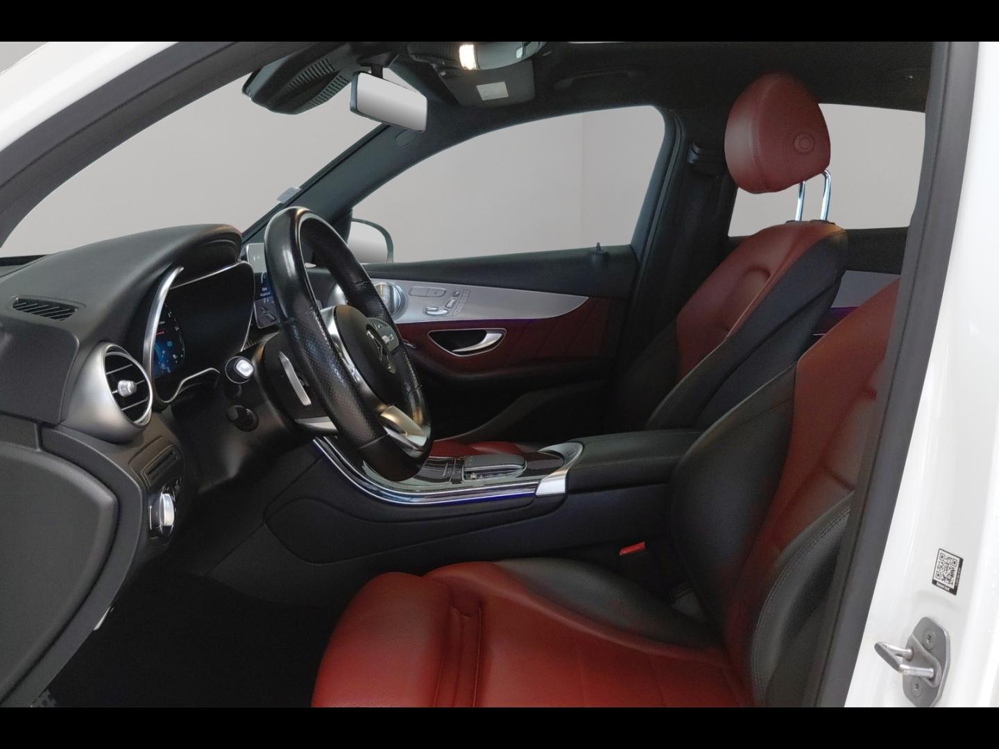 Image MERCEDES-BENZ GLC Coupé 300 de 194+122ch AMG Line 4Matic 9G-Tronic