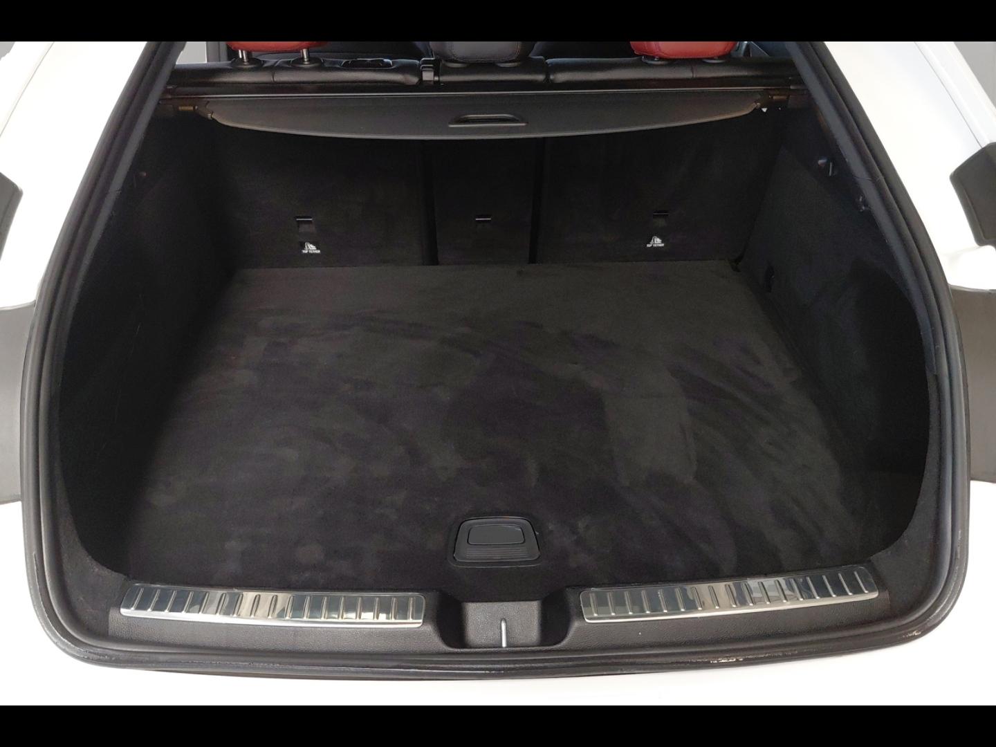 Image MERCEDES-BENZ GLC Coupé 300 de 194+122ch AMG Line 4Matic 9G-Tronic