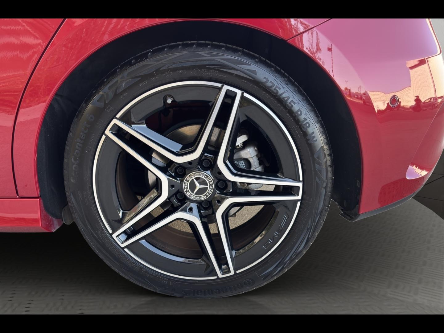 Image MERCEDES-BENZ Classe A 200 d 150ch AMG Line 8G-DCT