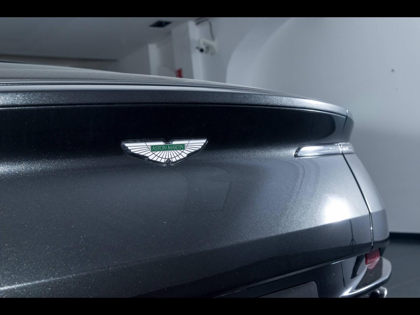 Image ASTON MARTIN DB11 DB11 V12 5.2 608ch BVA