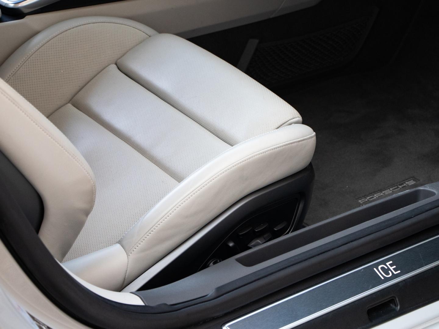 Image PORSCHE 911 Coupe 3.7 650ch Turbo S PDK