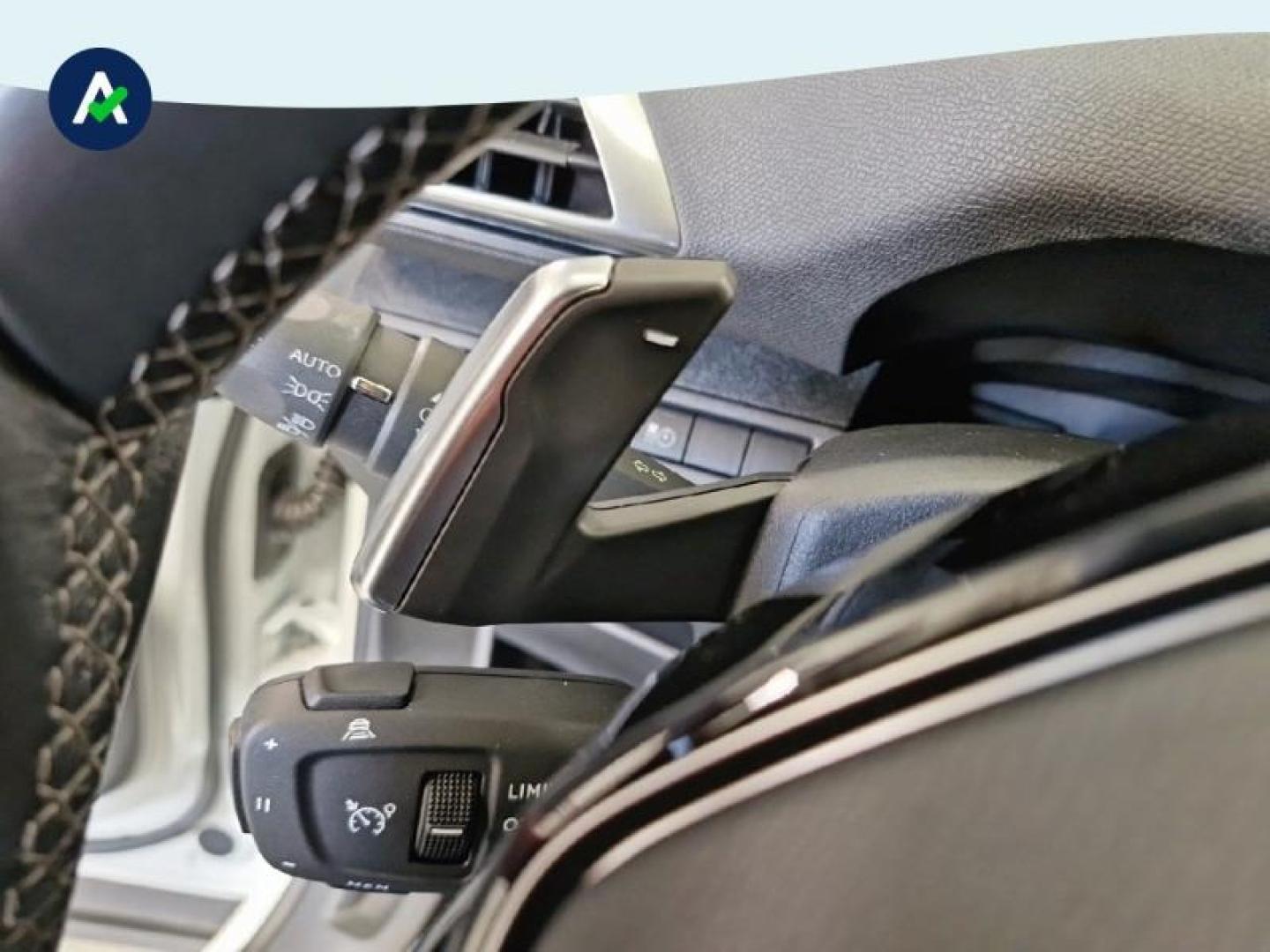 Image PEUGEOT 3008 HYBRID4 300ch Allure Pack e-EAT8