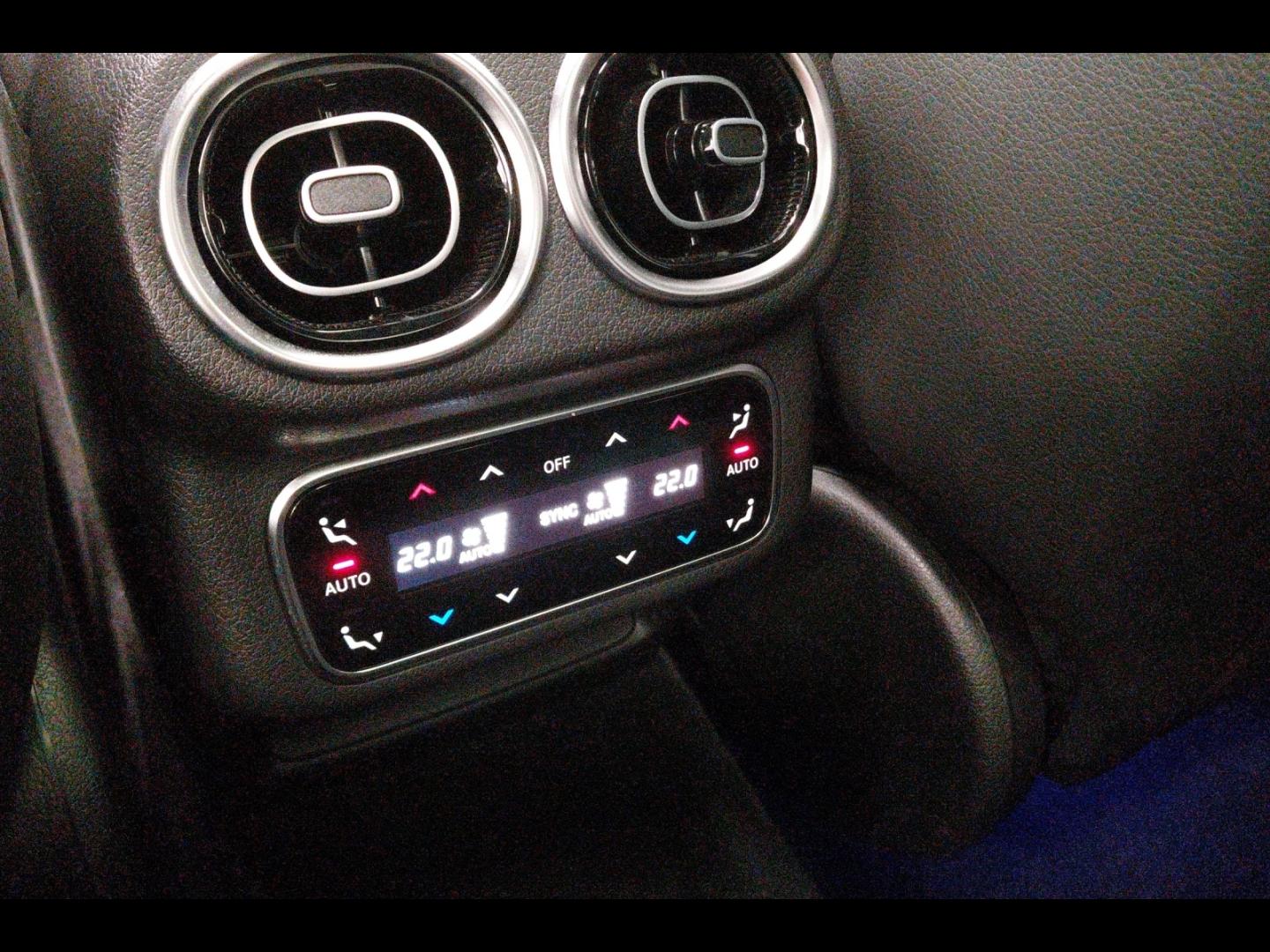 Image MERCEDES-BENZ GLC 300 de Hybrid 333ch AMG Line 4Matic 9G-Tronic