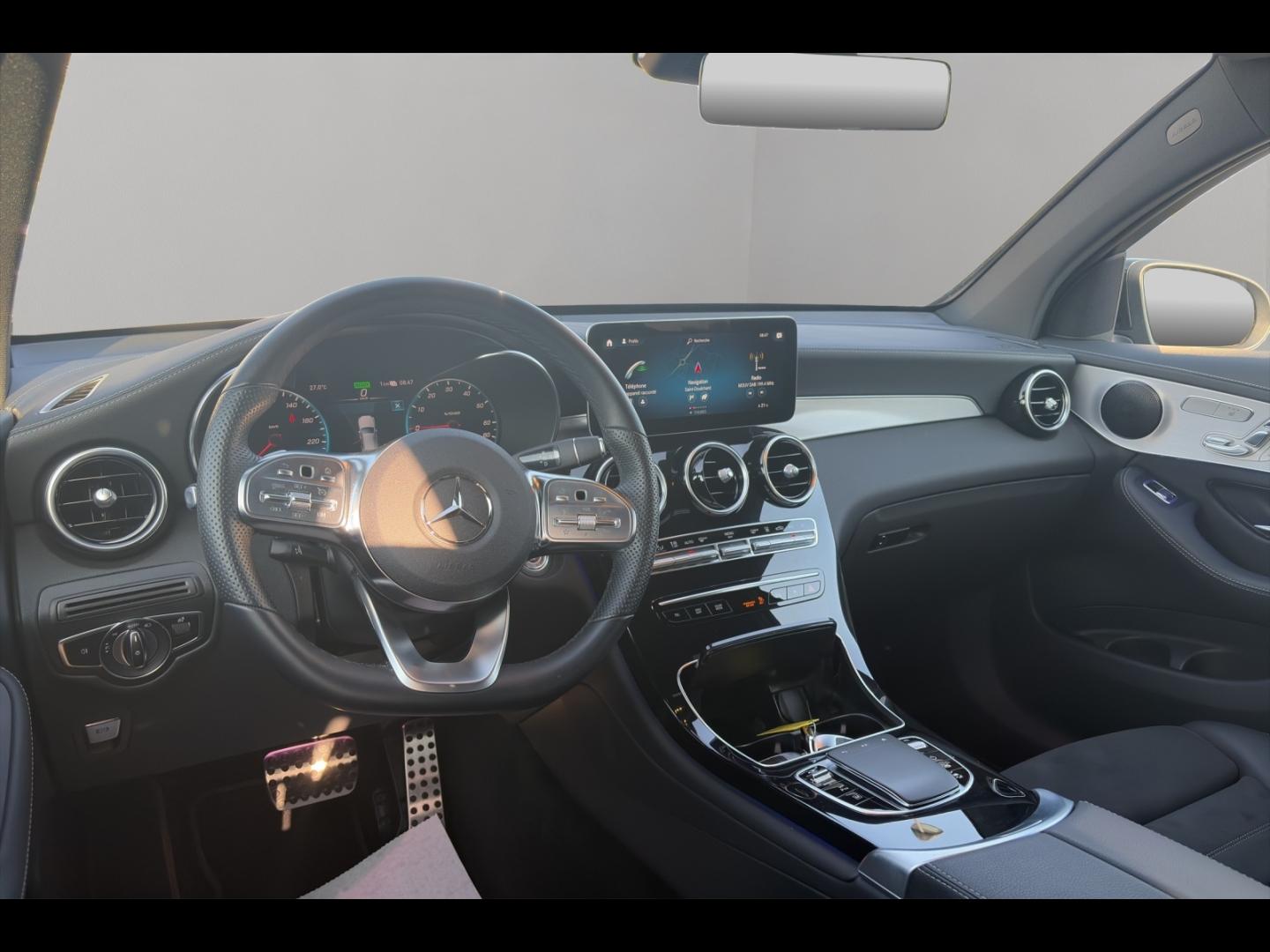 Image MERCEDES-BENZ GLC Coupé 300 de 194+122ch AMG Line 4Matic 9G-Tronic