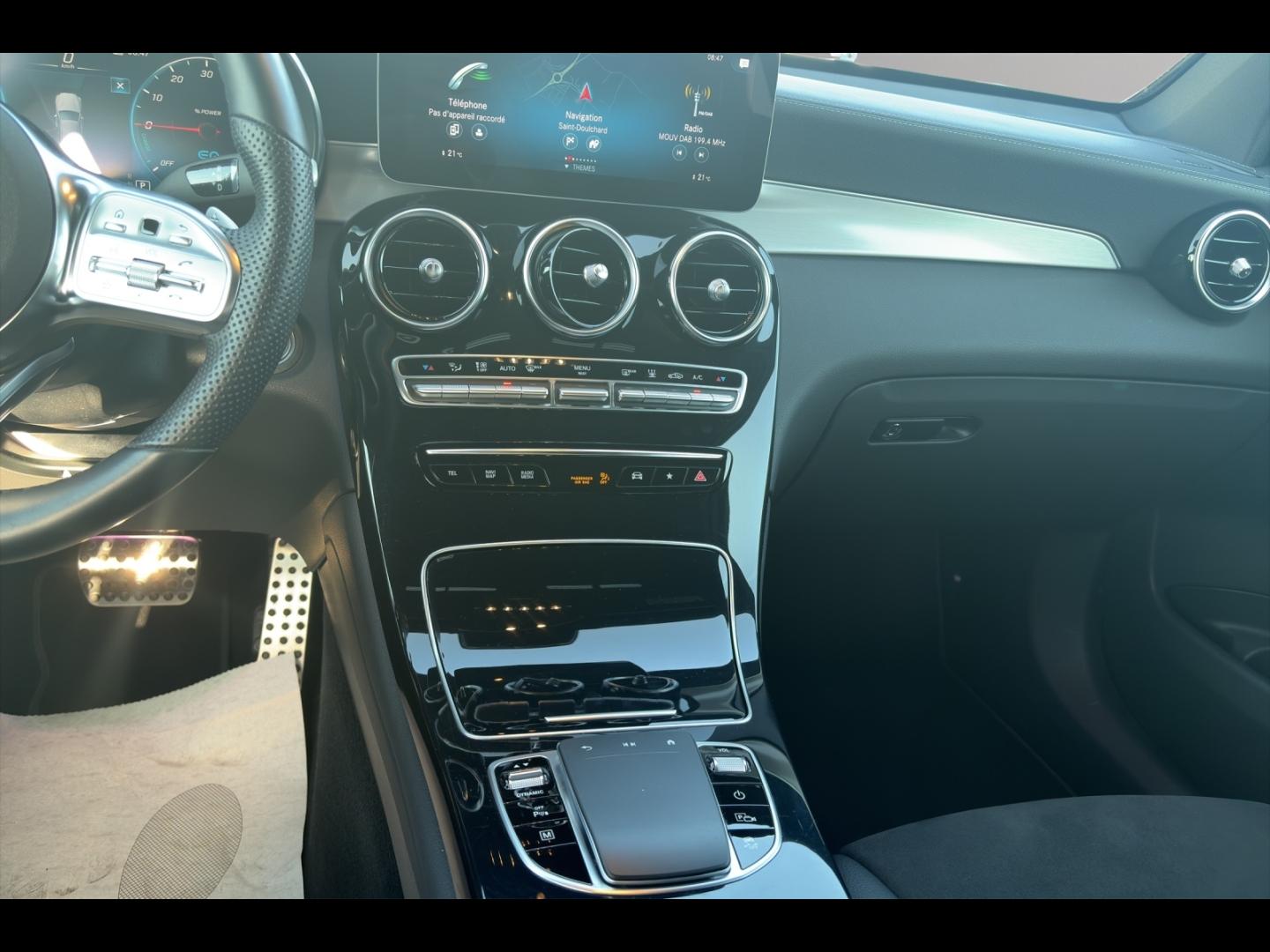 Image MERCEDES-BENZ GLC Coupé 300 de 194+122ch AMG Line 4Matic 9G-Tronic