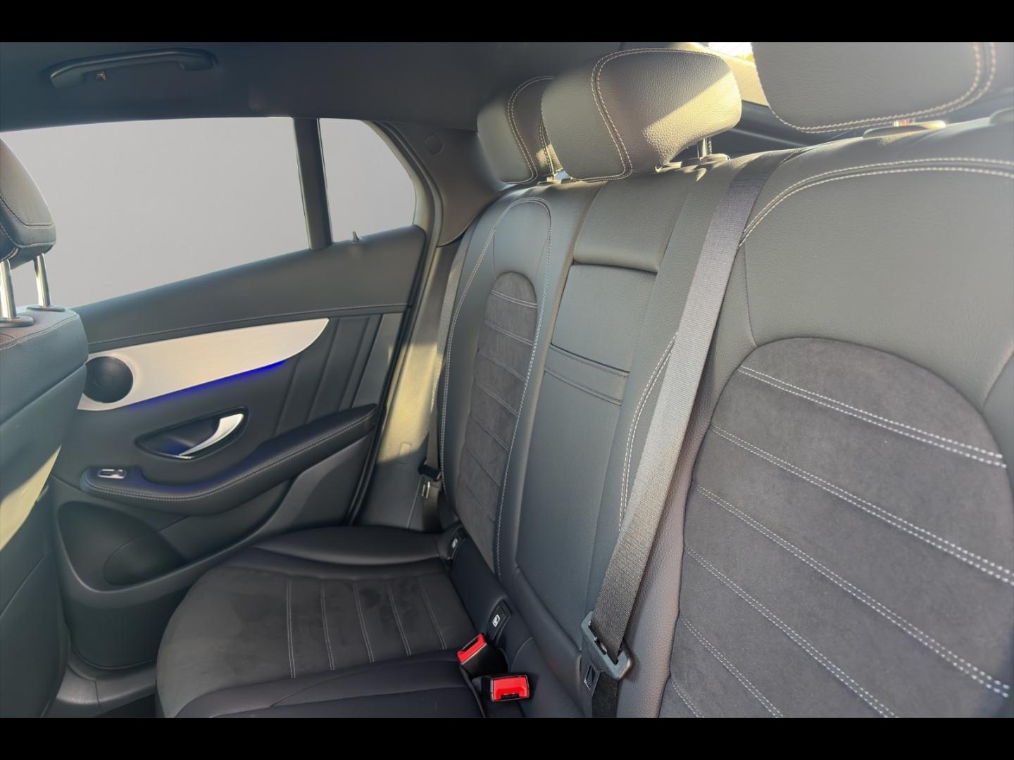 Image MERCEDES-BENZ GLC Coupé 300 de 194+122ch AMG Line 4Matic 9G-Tronic