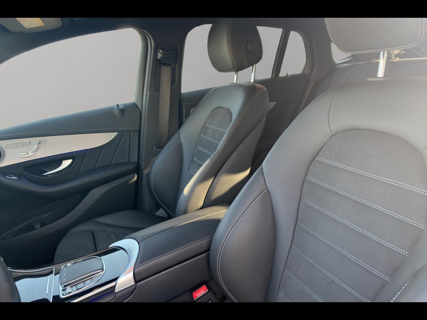 Image MERCEDES-BENZ GLC Coupé 300 de 194+122ch AMG Line 4Matic 9G-Tronic