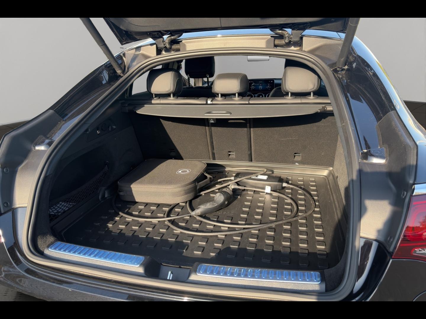 Image MERCEDES-BENZ GLC Coupé 300 de 194+122ch AMG Line 4Matic 9G-Tronic