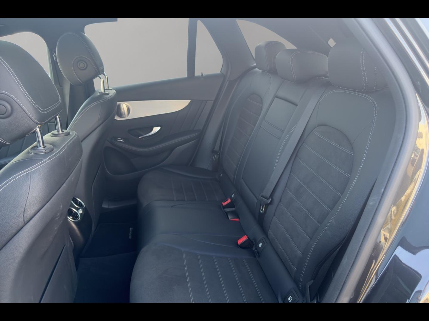Image MERCEDES-BENZ GLC 300 de 194+122ch AMG Line 4Matic 9G-Tronic