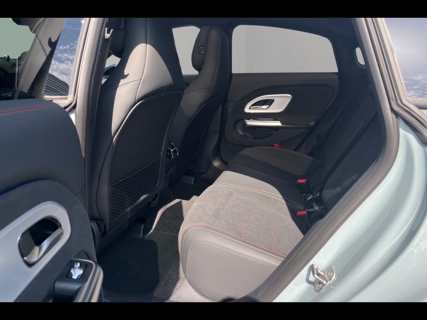 Image MERCEDES-BENZ CLA 200 163+30ch AMG Line 8G-eDCT