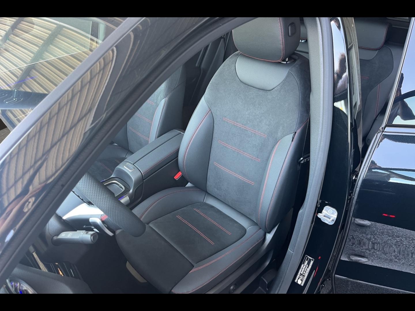 Image MERCEDES-BENZ GLA 250 e hybride rechargeable 218ch Edition 140 8G-DCT