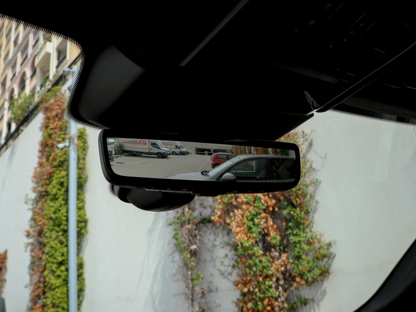 Image LAND-ROVER Range Rover Sport 4.4 P635 635ch MHEV Dynamic SV Edit One Obsidian Black Gloss