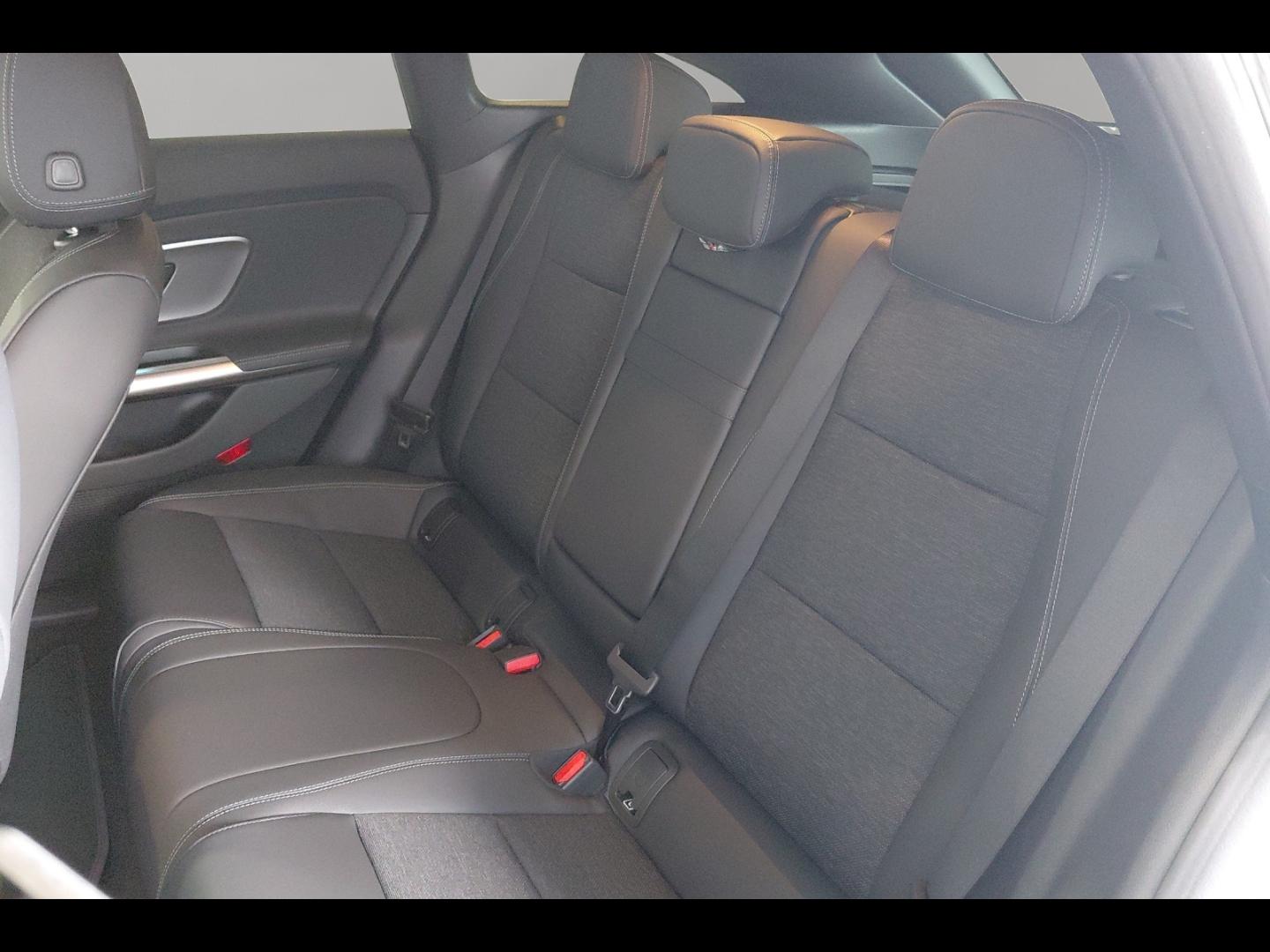 Image MERCEDES-BENZ CLA Shooting Brake 250+ EQ 272ch Business Line