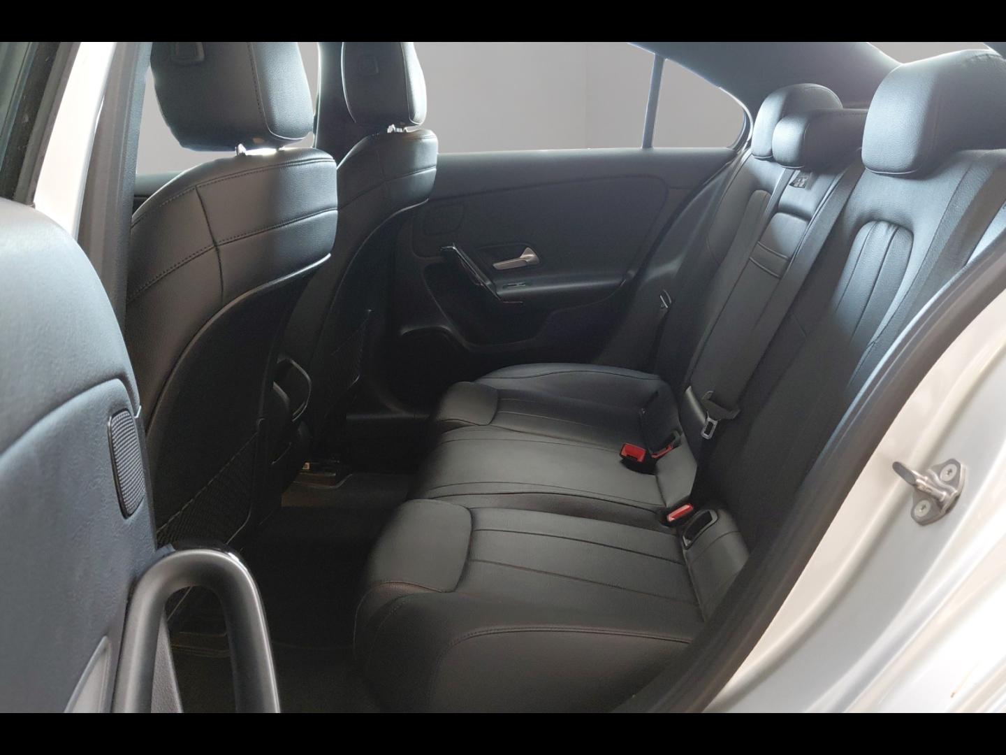 Image MERCEDES-BENZ Classe A Berline 180 d 116ch Style Line 7G-DCT