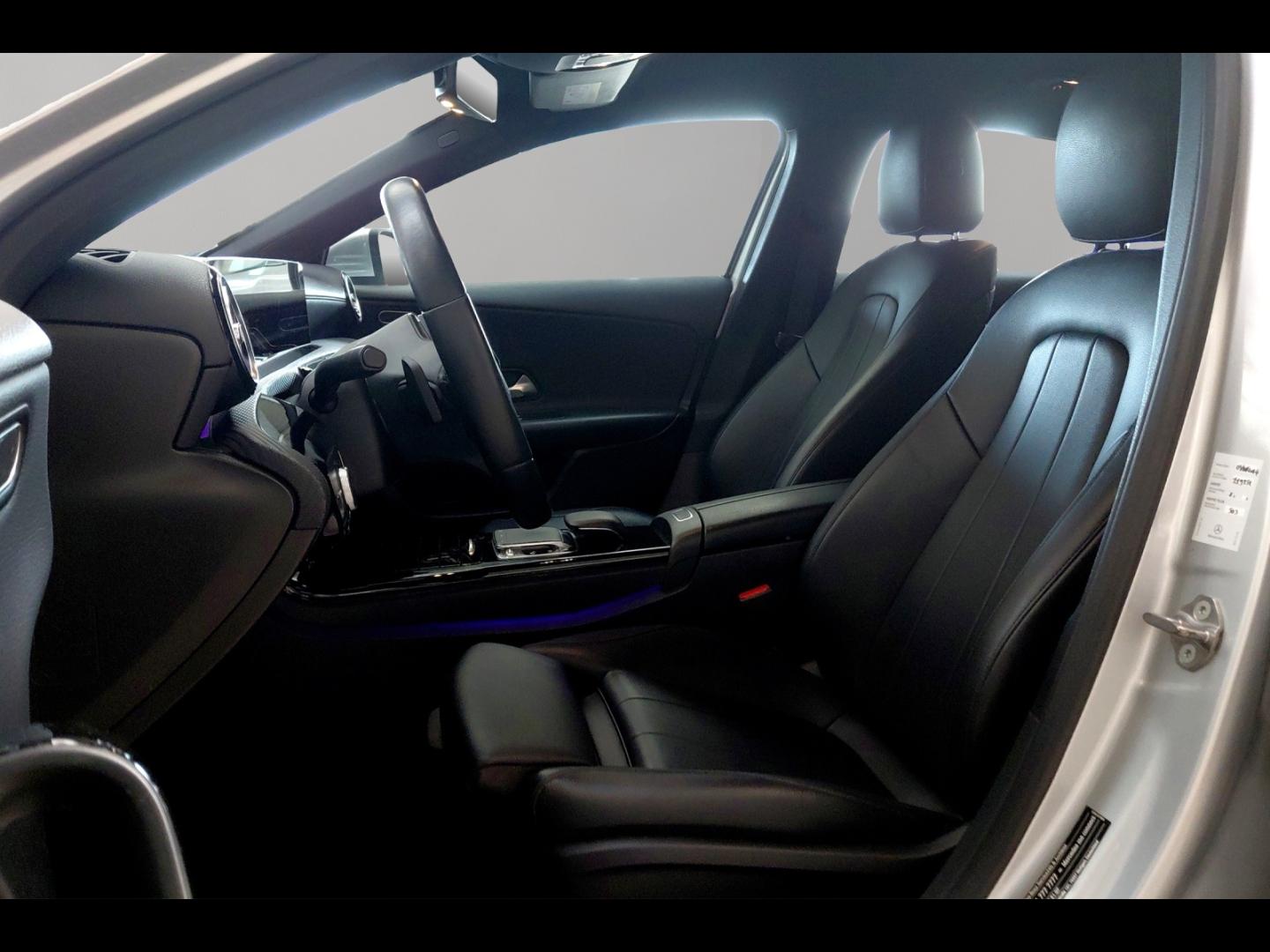 Image MERCEDES-BENZ Classe A Berline 180 d 116ch Style Line 7G-DCT