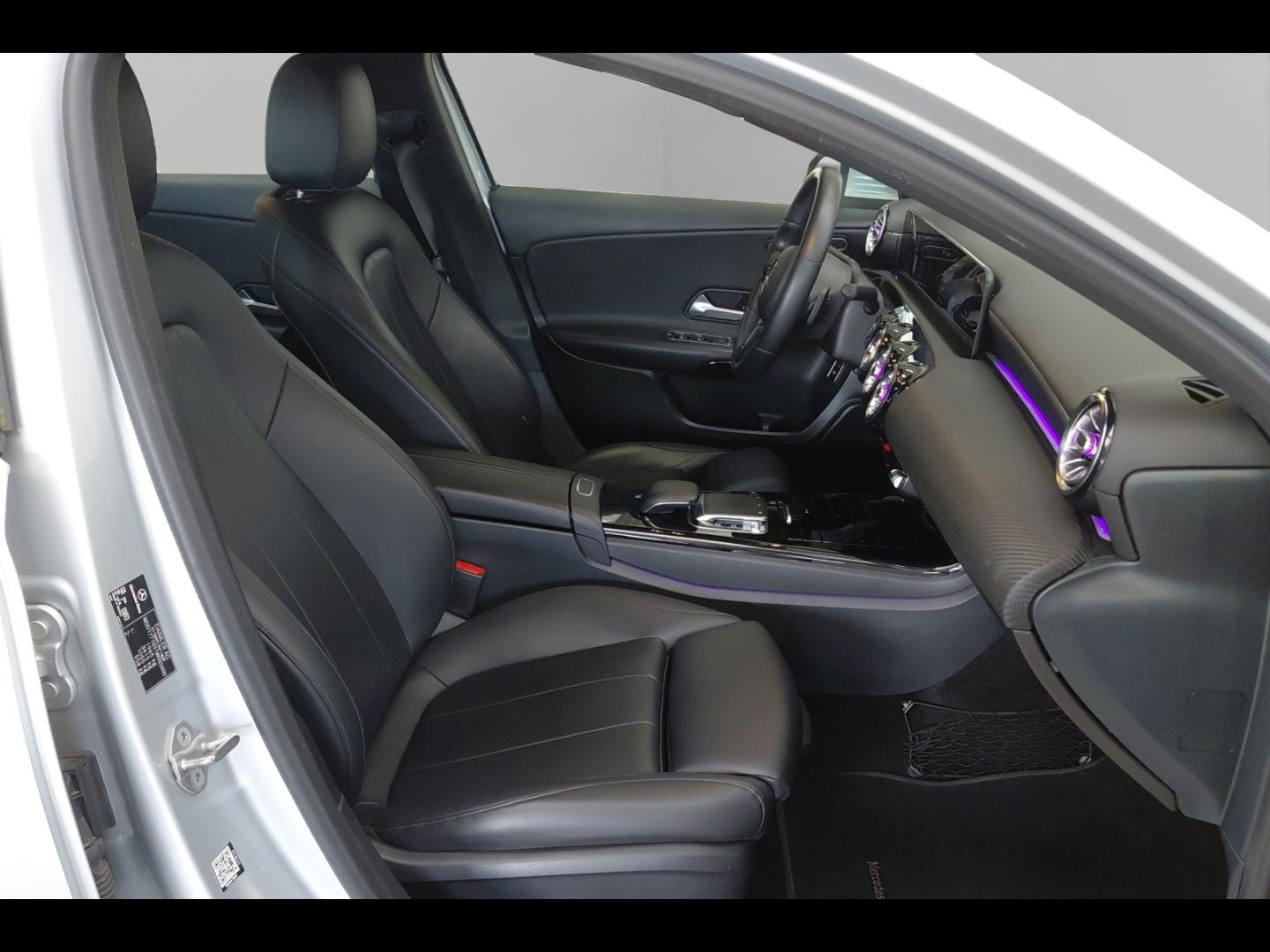 Image MERCEDES-BENZ Classe A Berline 180 d 116ch Style Line 7G-DCT