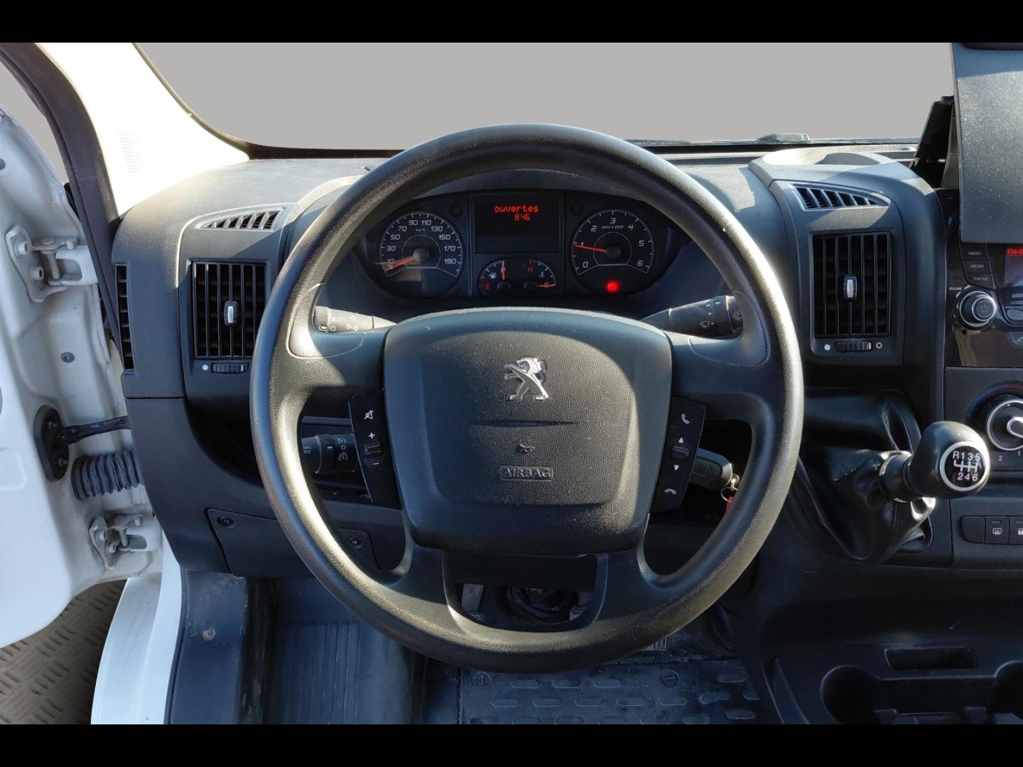 Image PEUGEOT Boxer Fg 330 L2H2 2.2 BlueHDi S&S 140ch Premium CABINE APPROFONDIE