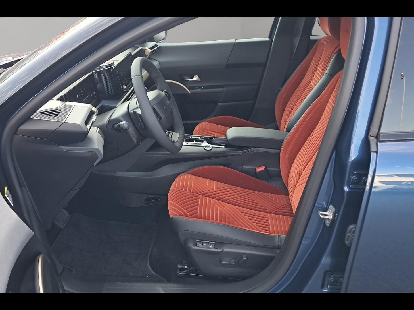 Image LANCIA Ypsilon 1.2 Ibrida 110ch LX eDCT6