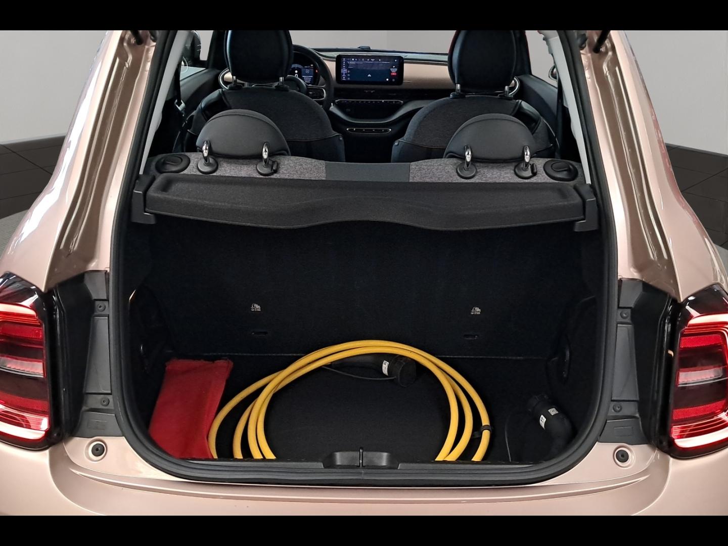 Image FIAT 500 e 95ch Icône Plus (Pack Magic Eye)