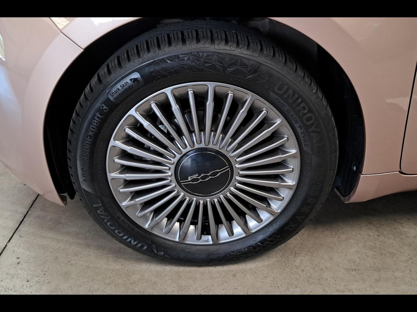 Image FIAT 500 e 95ch Icône Plus (Pack Magic Eye)