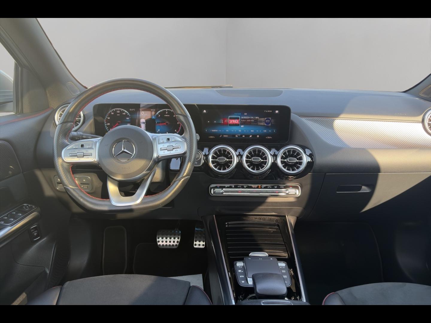 Image MERCEDES-BENZ GLA 200 d 150ch AMG Line 8G-DCT