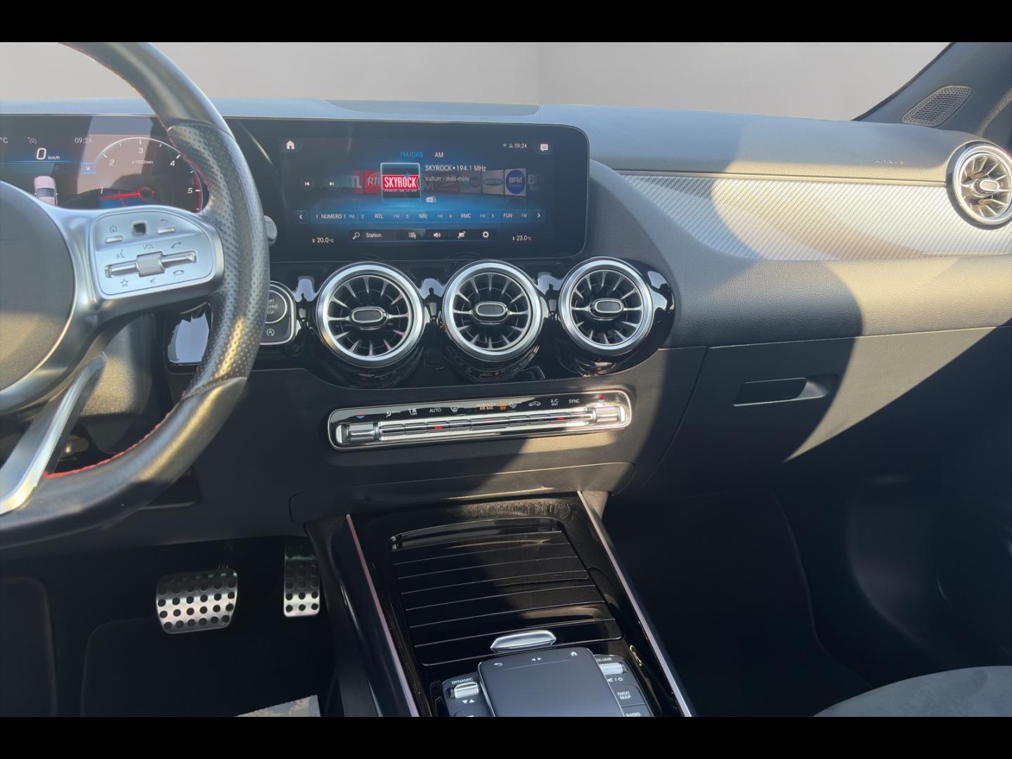 Image MERCEDES-BENZ GLA 200 d 150ch AMG Line 8G-DCT