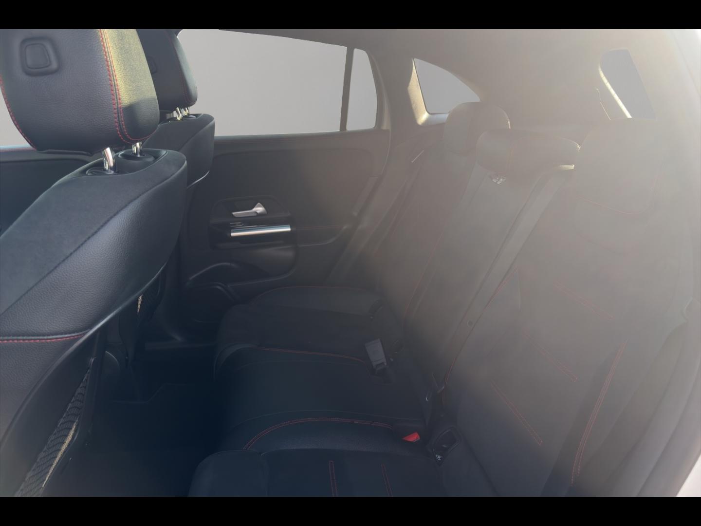 Image MERCEDES-BENZ GLA 200 d 150ch AMG Line 8G-DCT