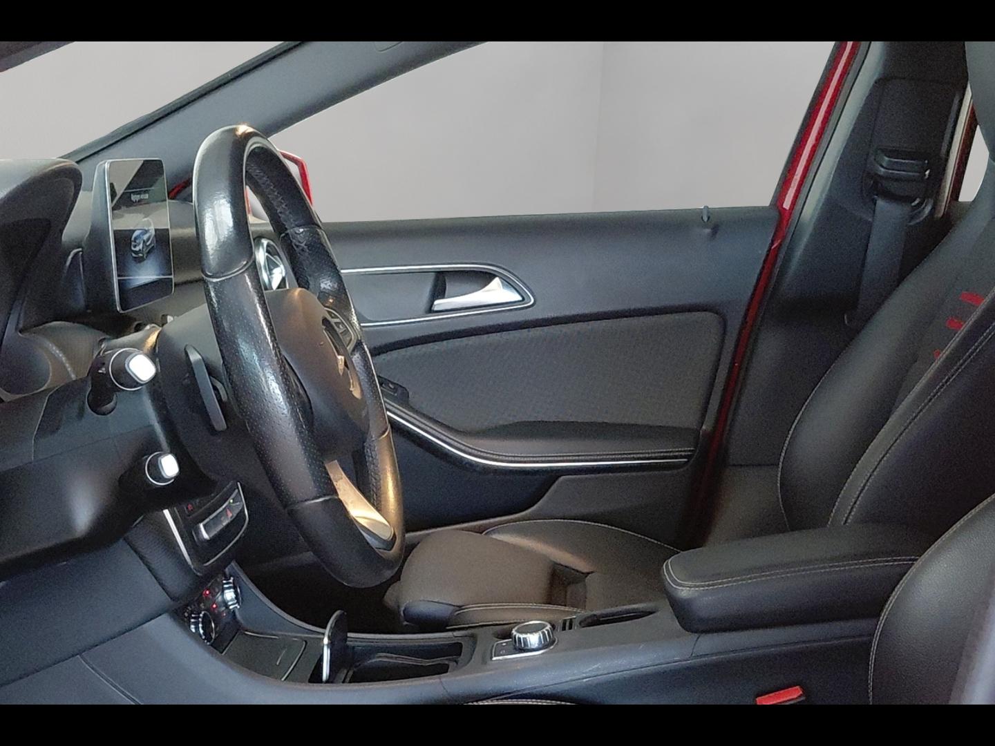 Image MERCEDES-BENZ Classe A 200 d Sport Edition 7G-DCT