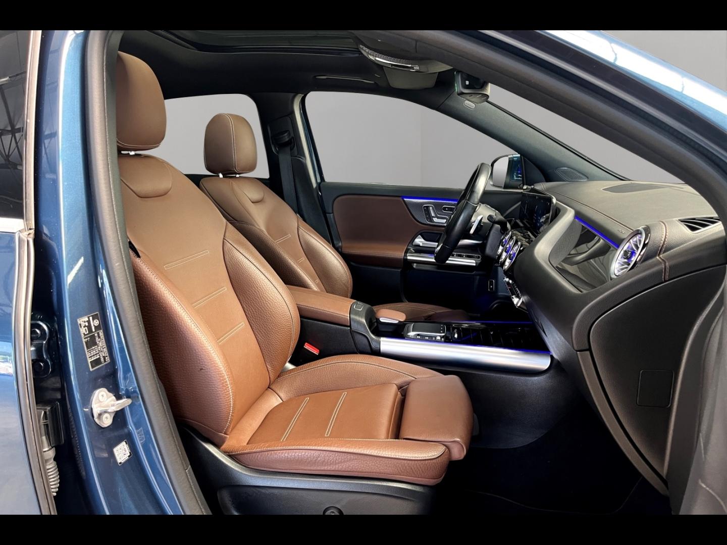 Image MERCEDES-BENZ GLA 250 e 160+102ch AMG Line 8G-DCT
