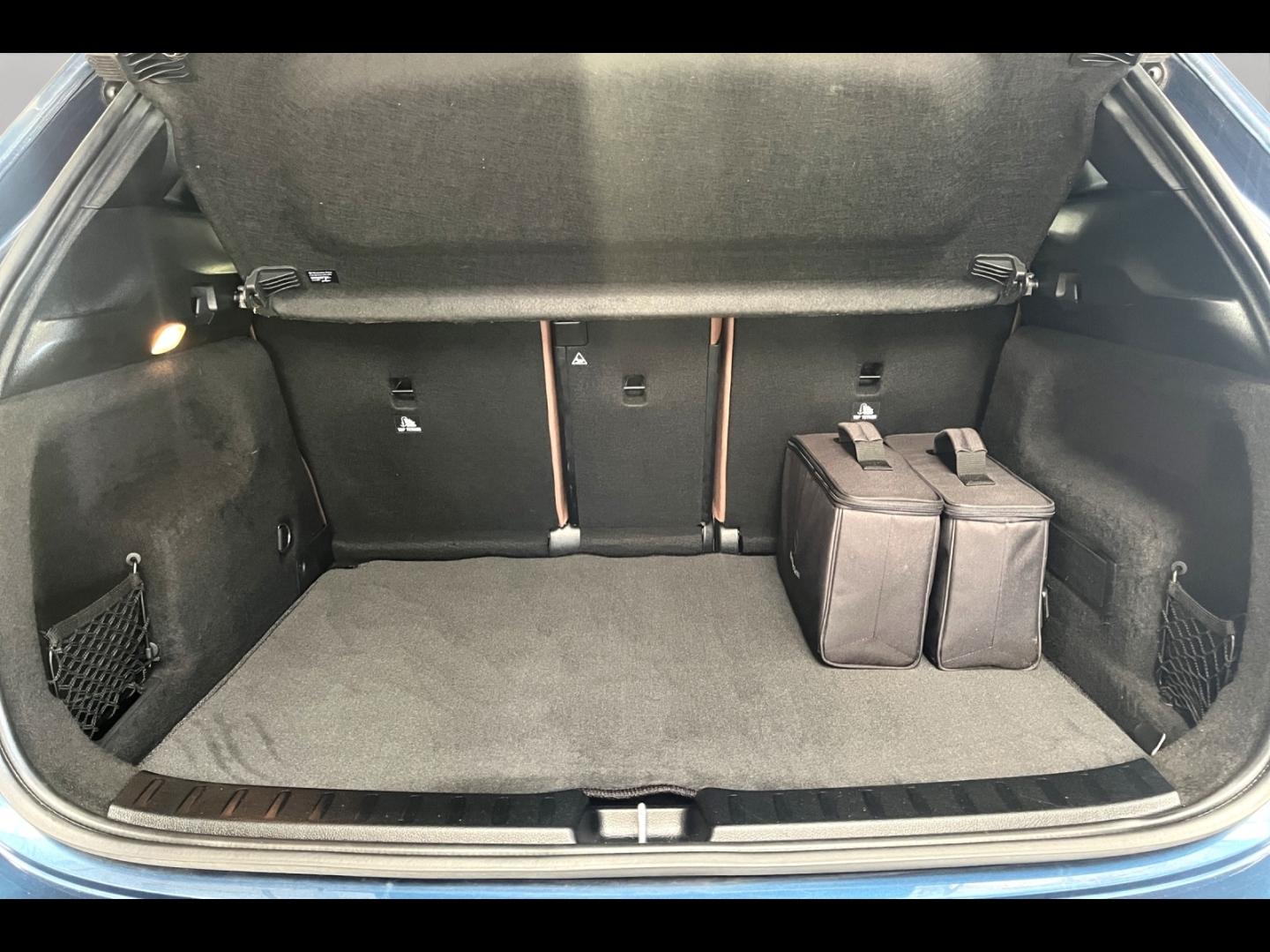 Image MERCEDES-BENZ GLA 250 e 160+102ch AMG Line 8G-DCT