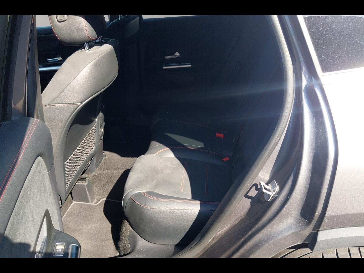Image MERCEDES-BENZ GLA 200 d 150ch AMG Line 8G-DCT