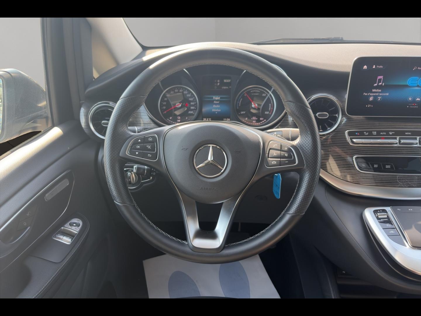 Image MERCEDES-BENZ EQV 300 204ch Extra-Long Avantgarde portes latérales électriques