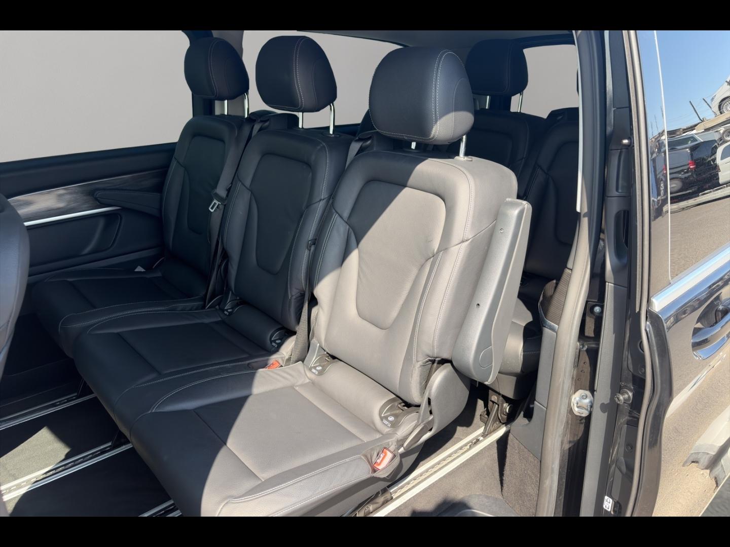 Image MERCEDES-BENZ EQV 300 204ch Extra-Long Avantgarde portes latérales électriques